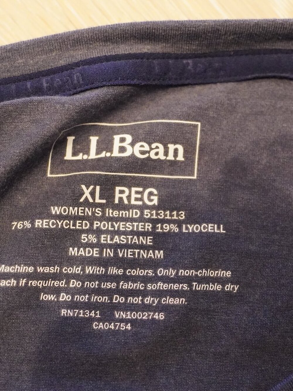 L.L.Bean Women’s XL Reg Blue Long Sleeve Performance Tee. - Picture 3 of 3